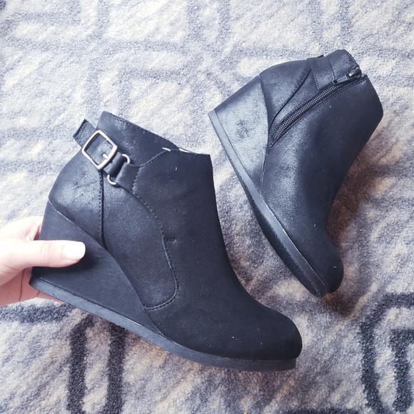 SO Shoes - Black Wedge Booties Women's NIB